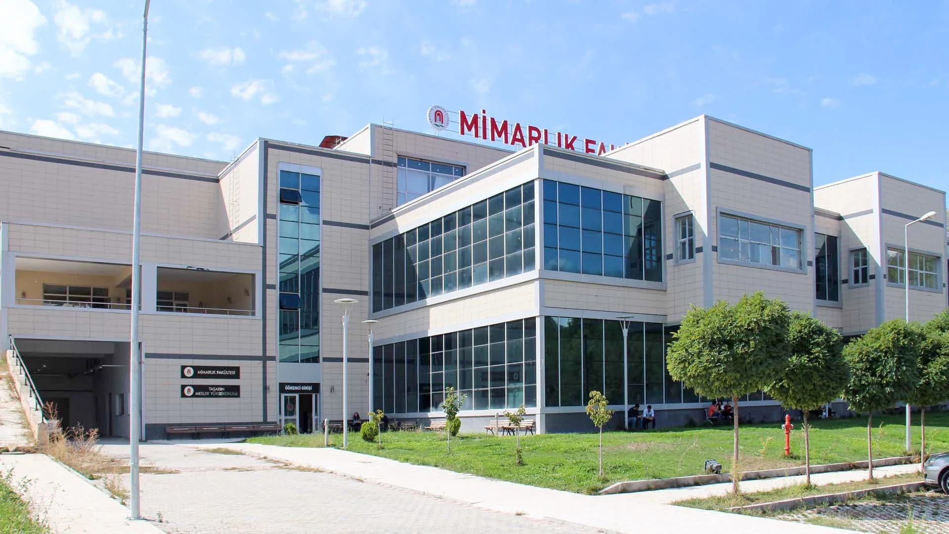 Amasya Üniversitesi Akademik Birimler